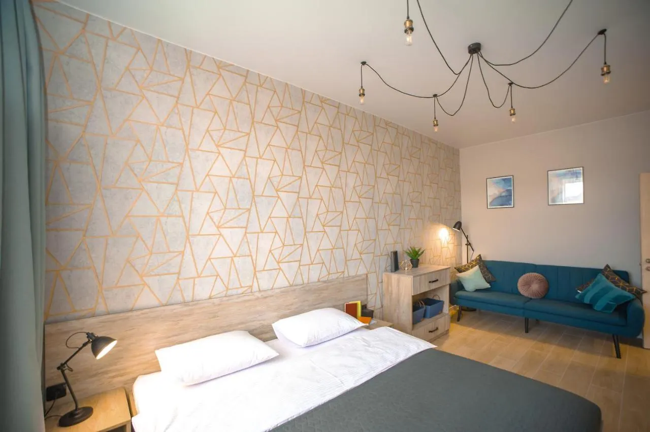 3 Bedroom, 2 Bathroom Apartment Near Forum Lviv
